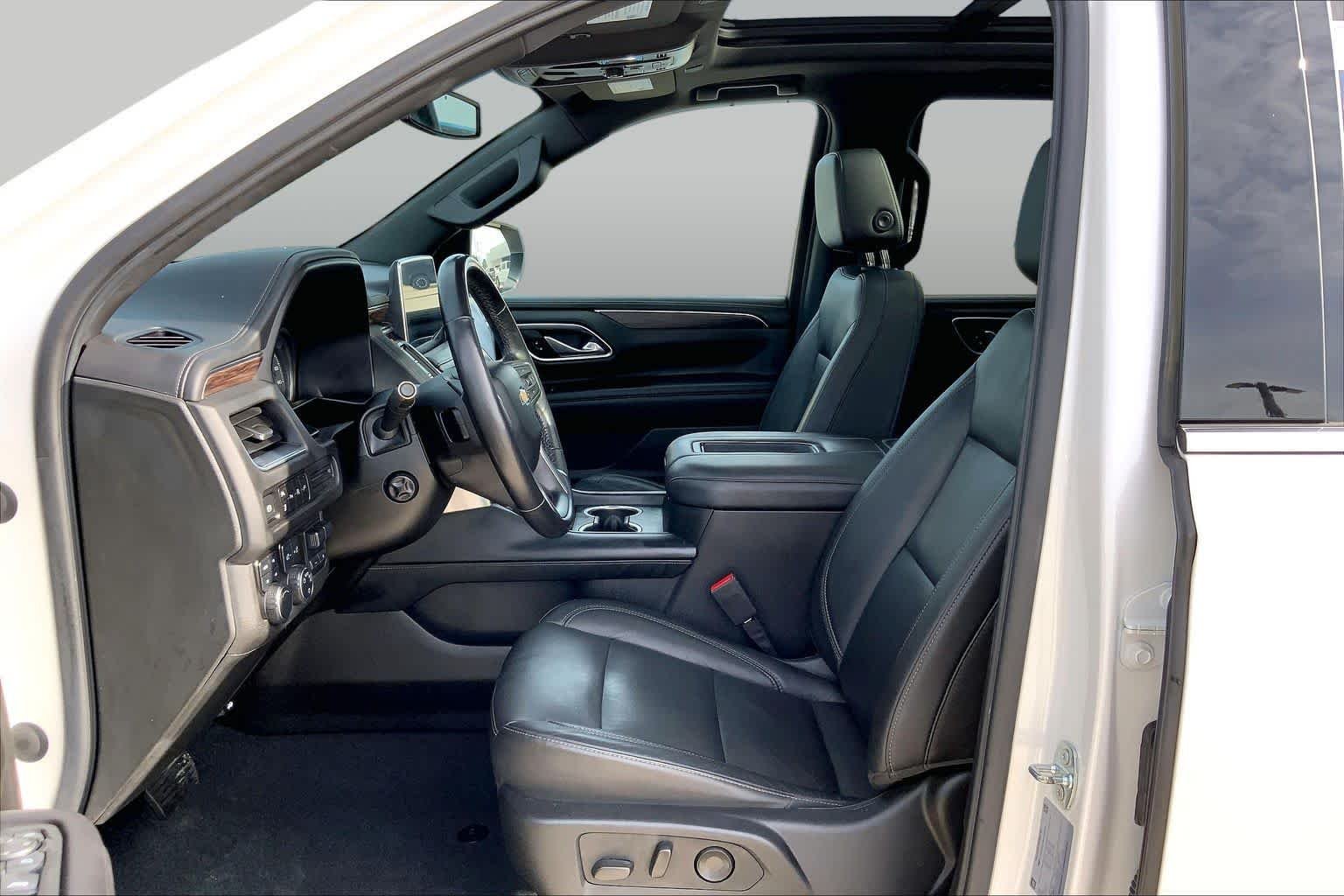 Used 2021 IRIDESCENT PEARL TRICOAT Chevrolet LT image 8