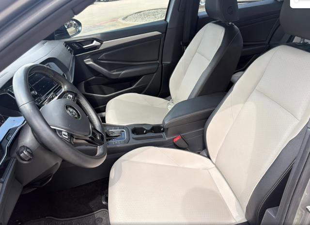 Used 2019 Pyrite Silver Metallic Volkswagen R-Line image 2