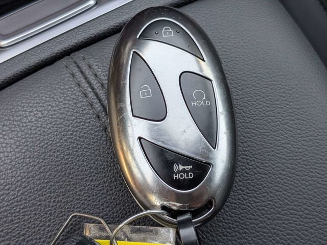 Used 2025 Blue Hyundai SEL image 34