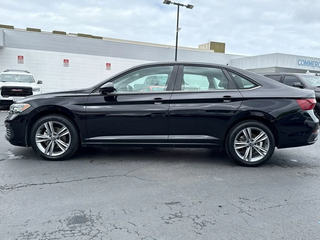 Used 2024 Black Volkswagen SE image 8