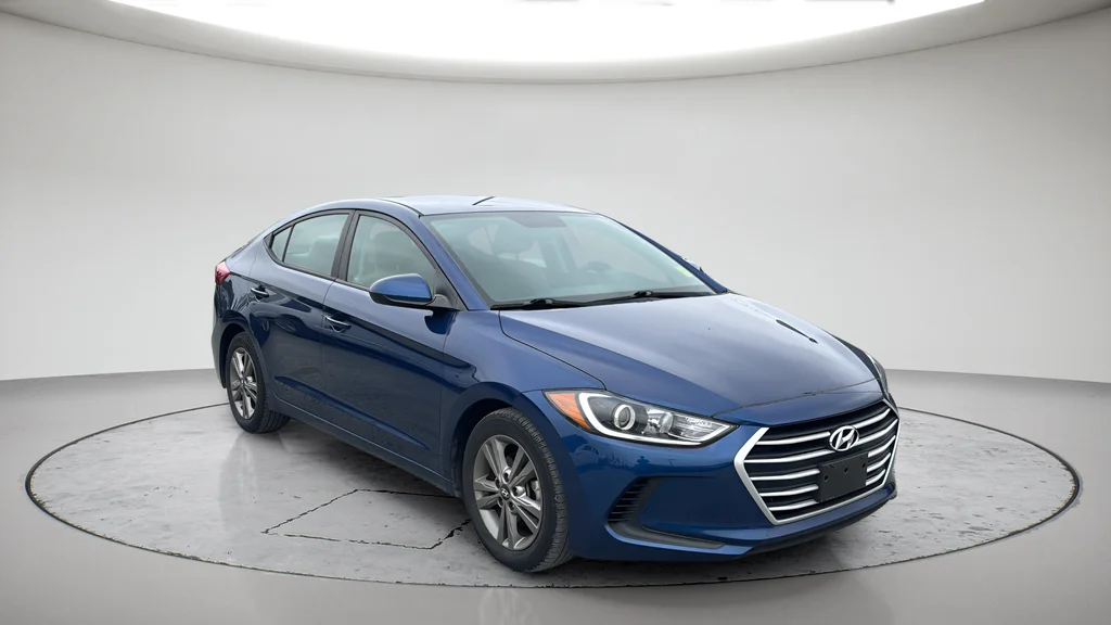 Used 2018 Blue Hyundai SEL image 1