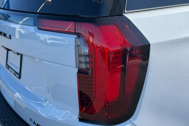 New 2026 Glacier White Tricoat GMC Denali Ultimate image 6