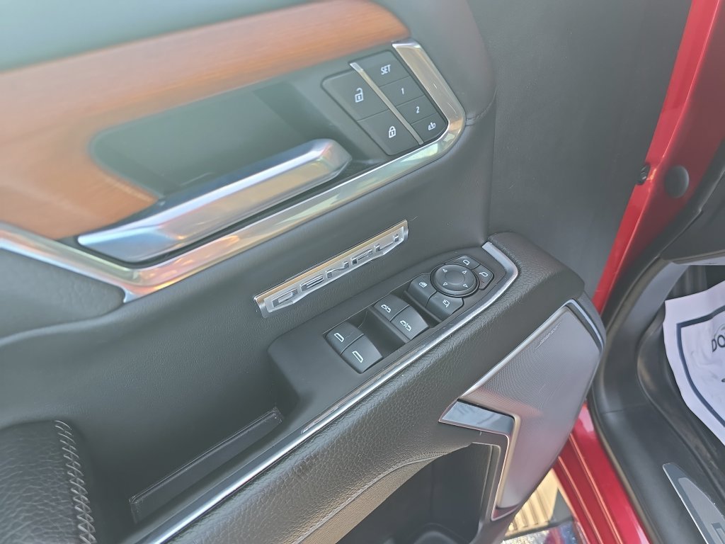 Used 2022 Red GMC Denali image 11