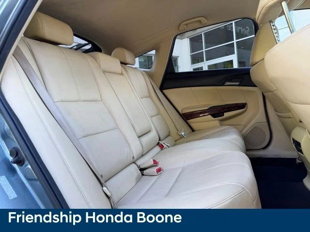 Used 2010  Honda EX-L image 36
