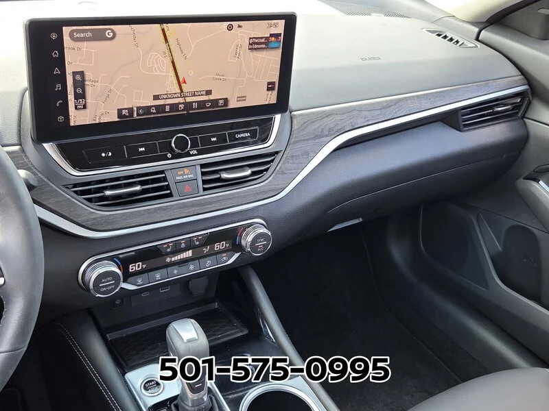 Used 2025 Super Black NISSAN SL FWD image 27