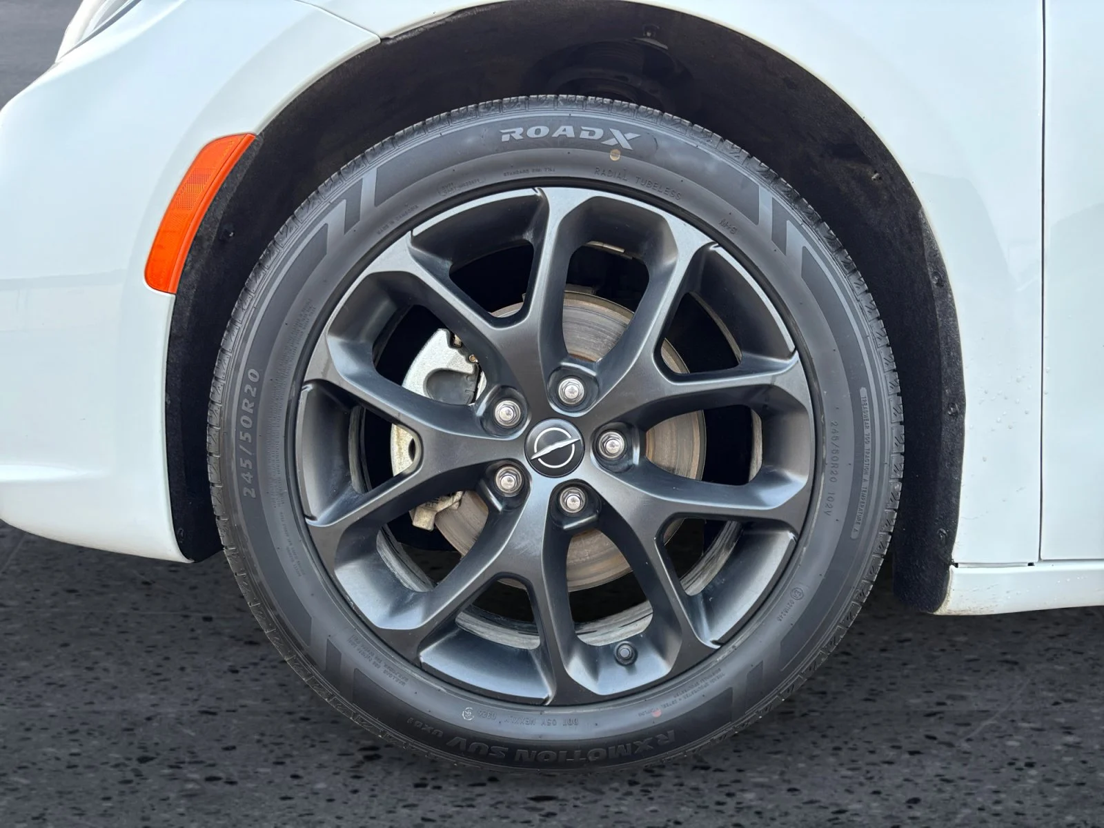 Used 2025 Bright White Chrysler Limited image 9