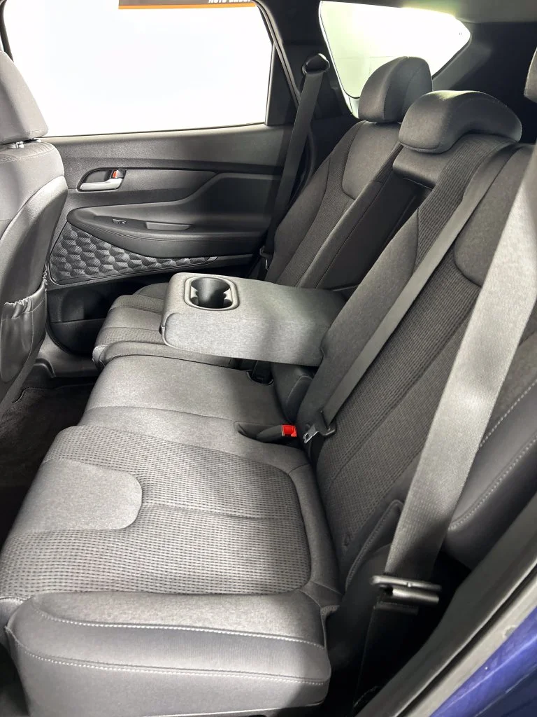Used 2021 Blue Hyundai SE image 17