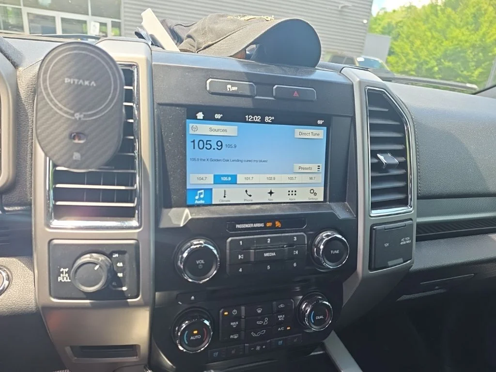 Used 2017 Ingot Silver Ford Lariat image 5