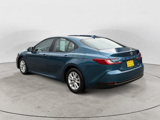 Used 2025 Ocean Toyota LE image 7