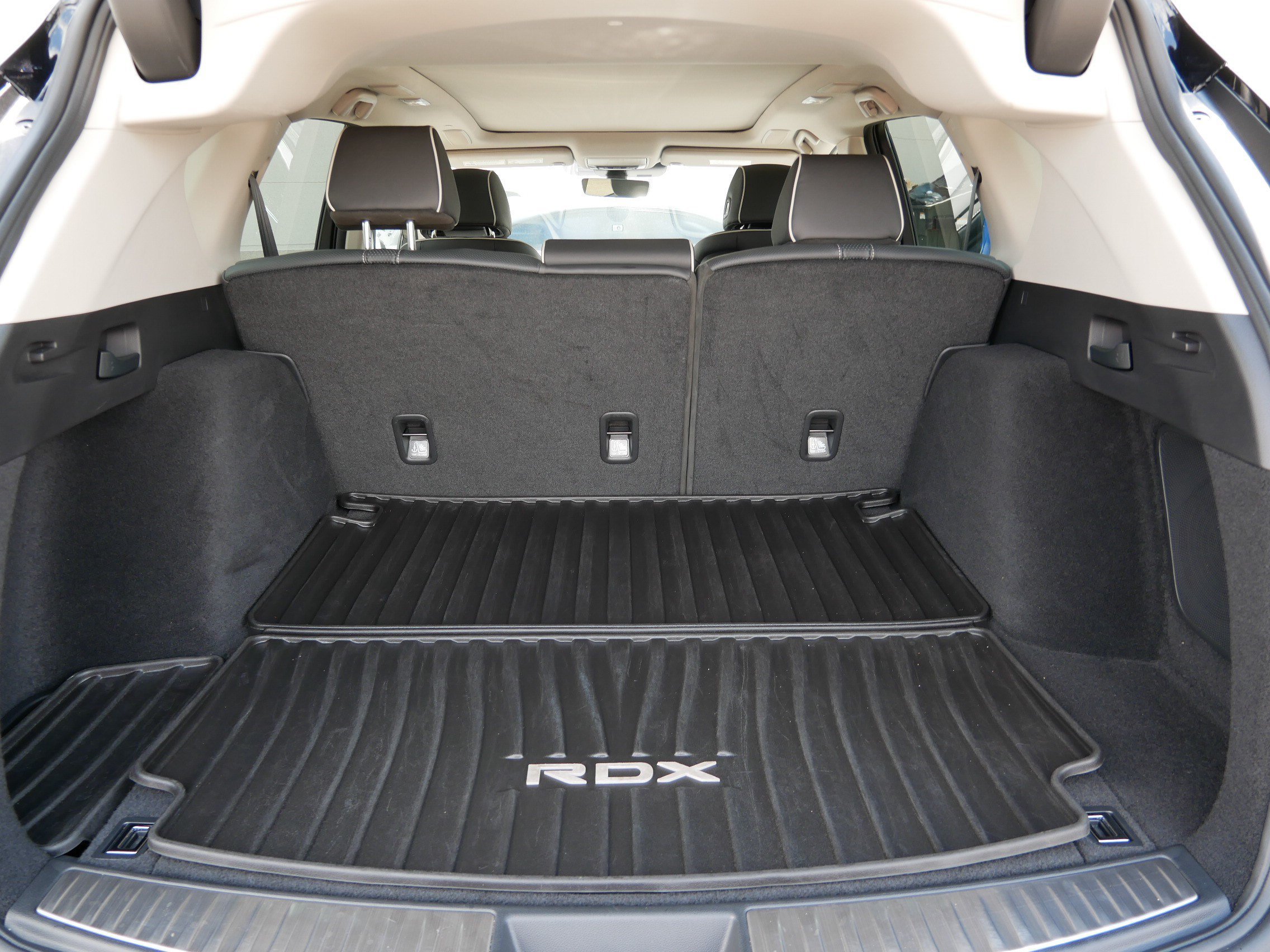 Used 2025 Majestic Black Pearl Acura w/Advance Package image 18