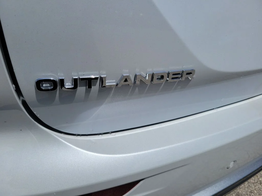 New 2026 WHITE DIAMOND Mitsubishi SE 1.5T 2WD image 9
