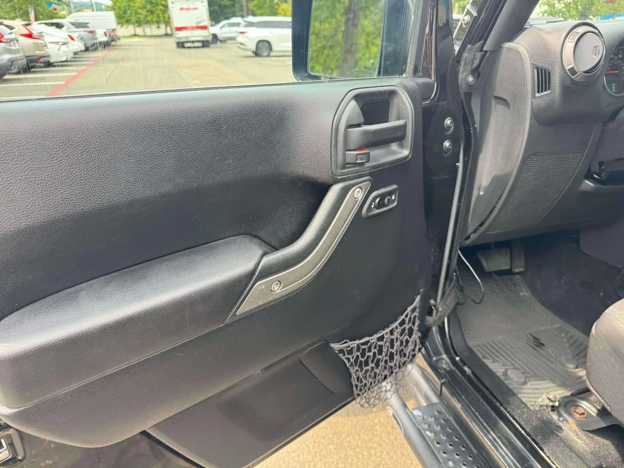 Used 2015 Black Clearcoat Jeep Sport image 20