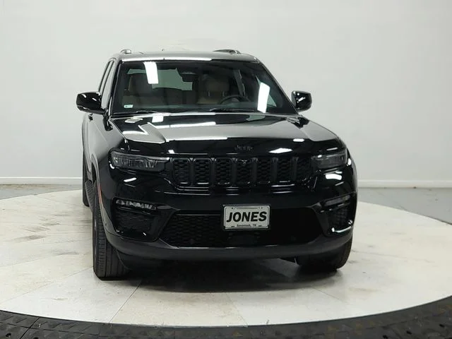 Used 2023 Black Jeep Limited image 3