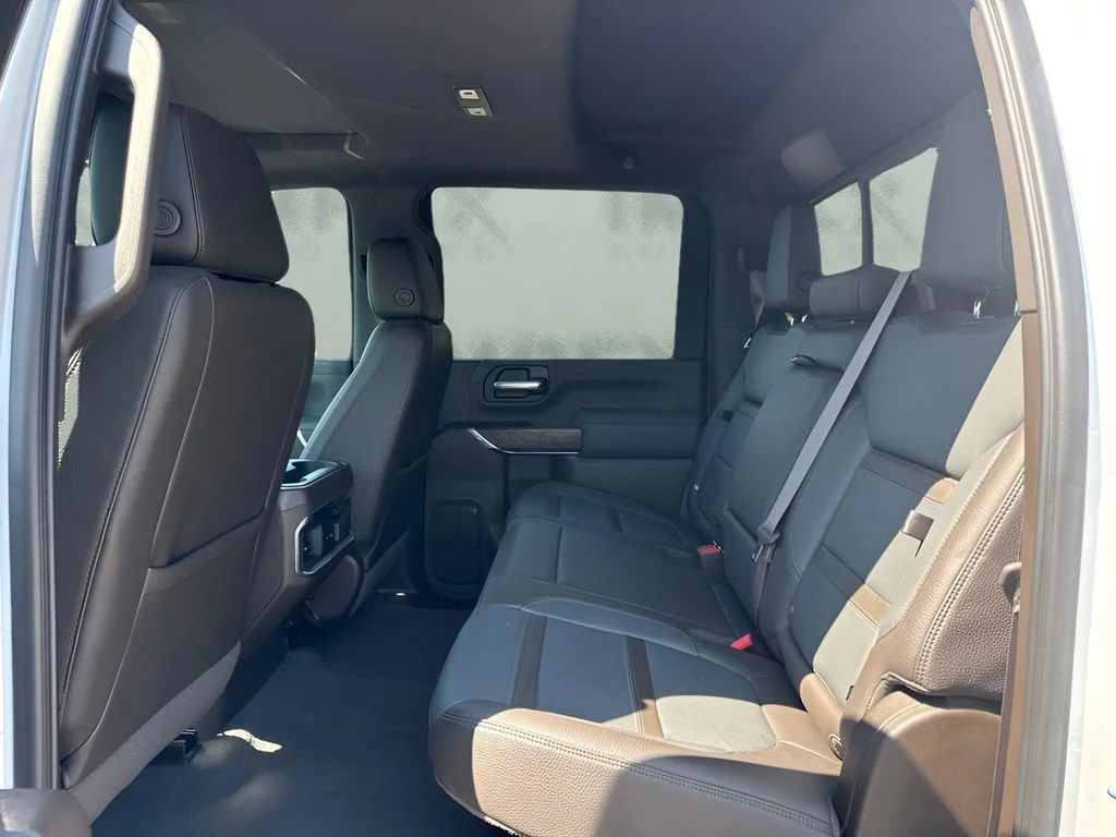 Used 2020 WHITE FROST TRICOAT GMC Denali image 12