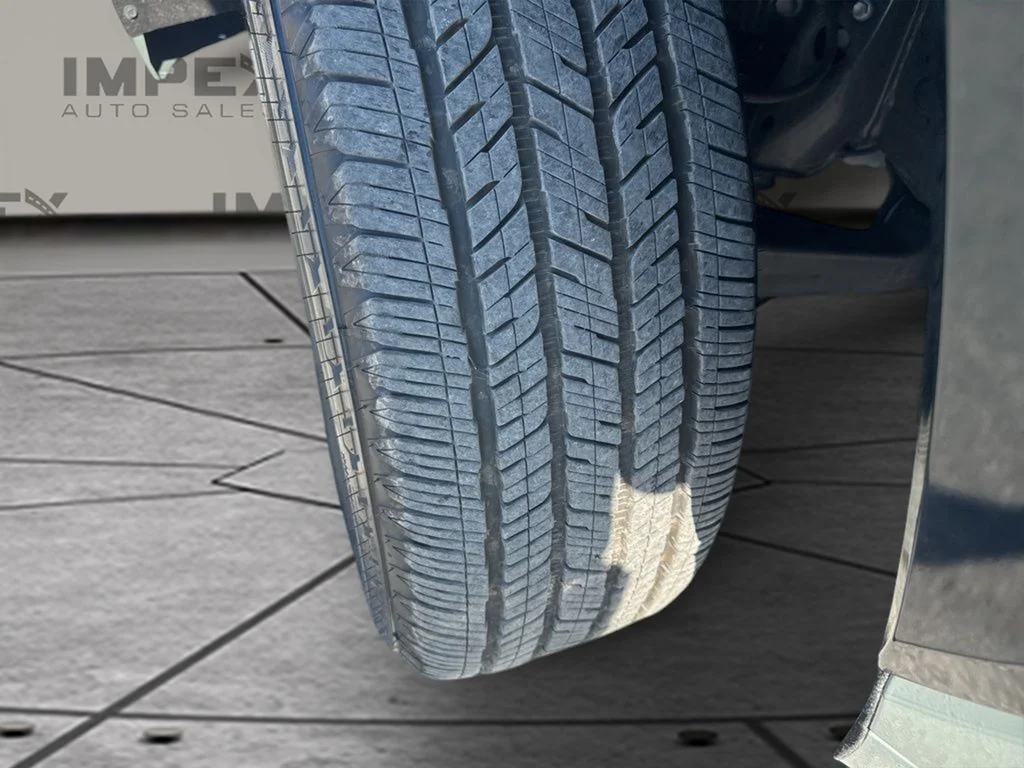 Used 2026  Toyota Platinum image 37
