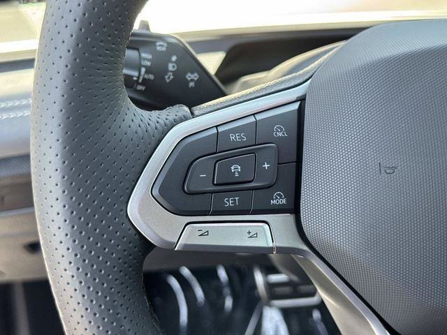 New 2026 White/off-white Volkswagen 2.0T SE R-Line Black image 11