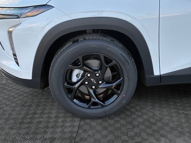 New 2026 Summit White Chevrolet LT image 10