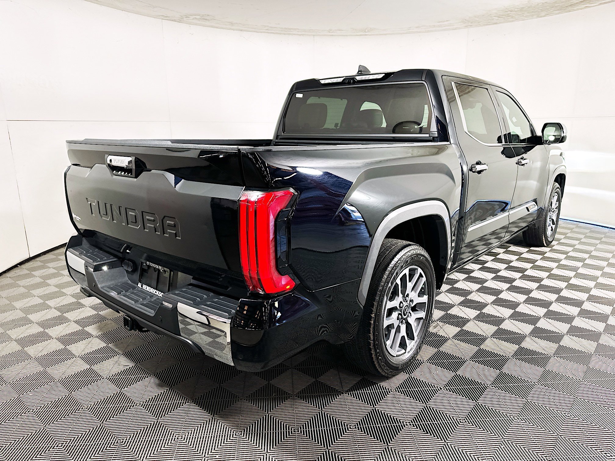 2024 Toyota Tundra thumbnail 5