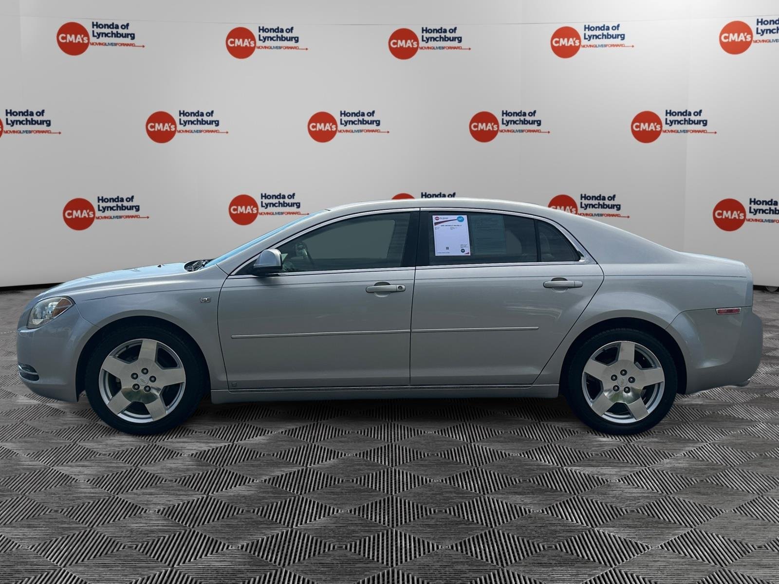 Used 2008 Silverstone Metallic Chevrolet LT w/2LT image 2