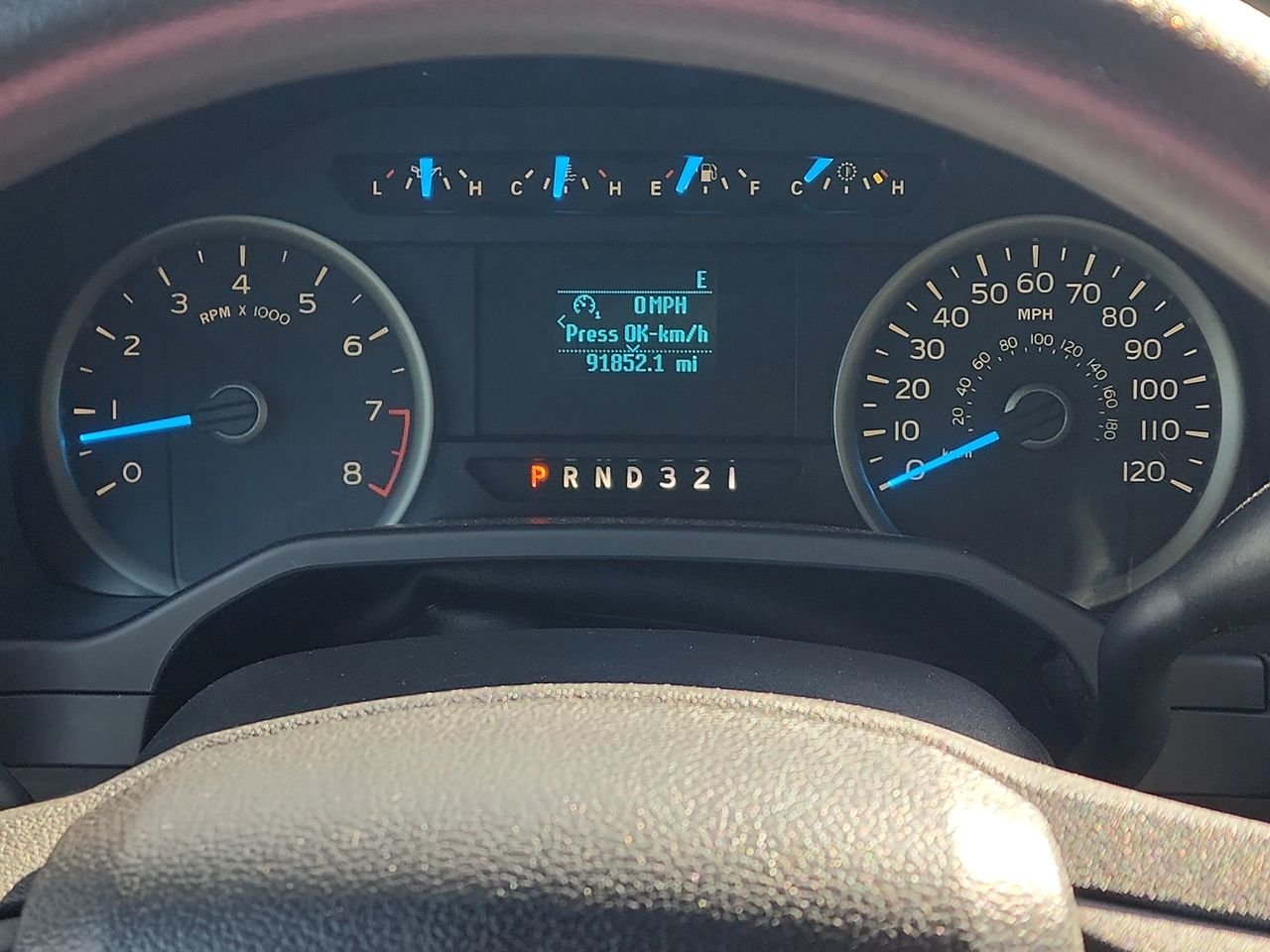 Used 2015 Silver Ford XL image 14