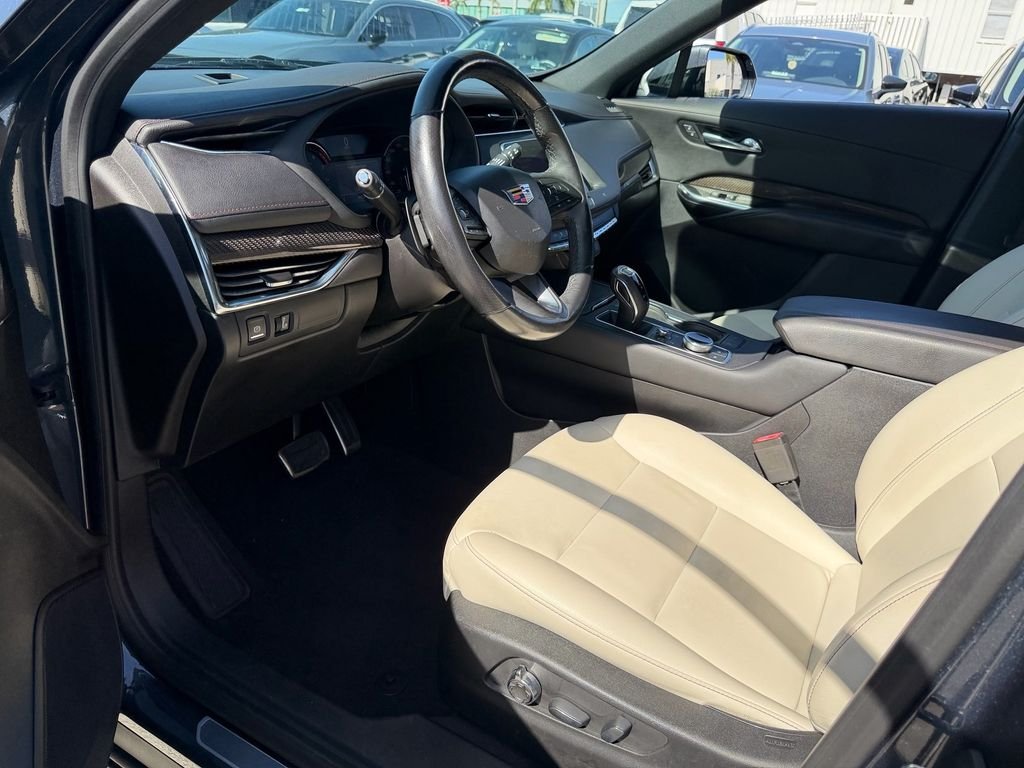 Used 2019 Gray Cadillac Sport image 11