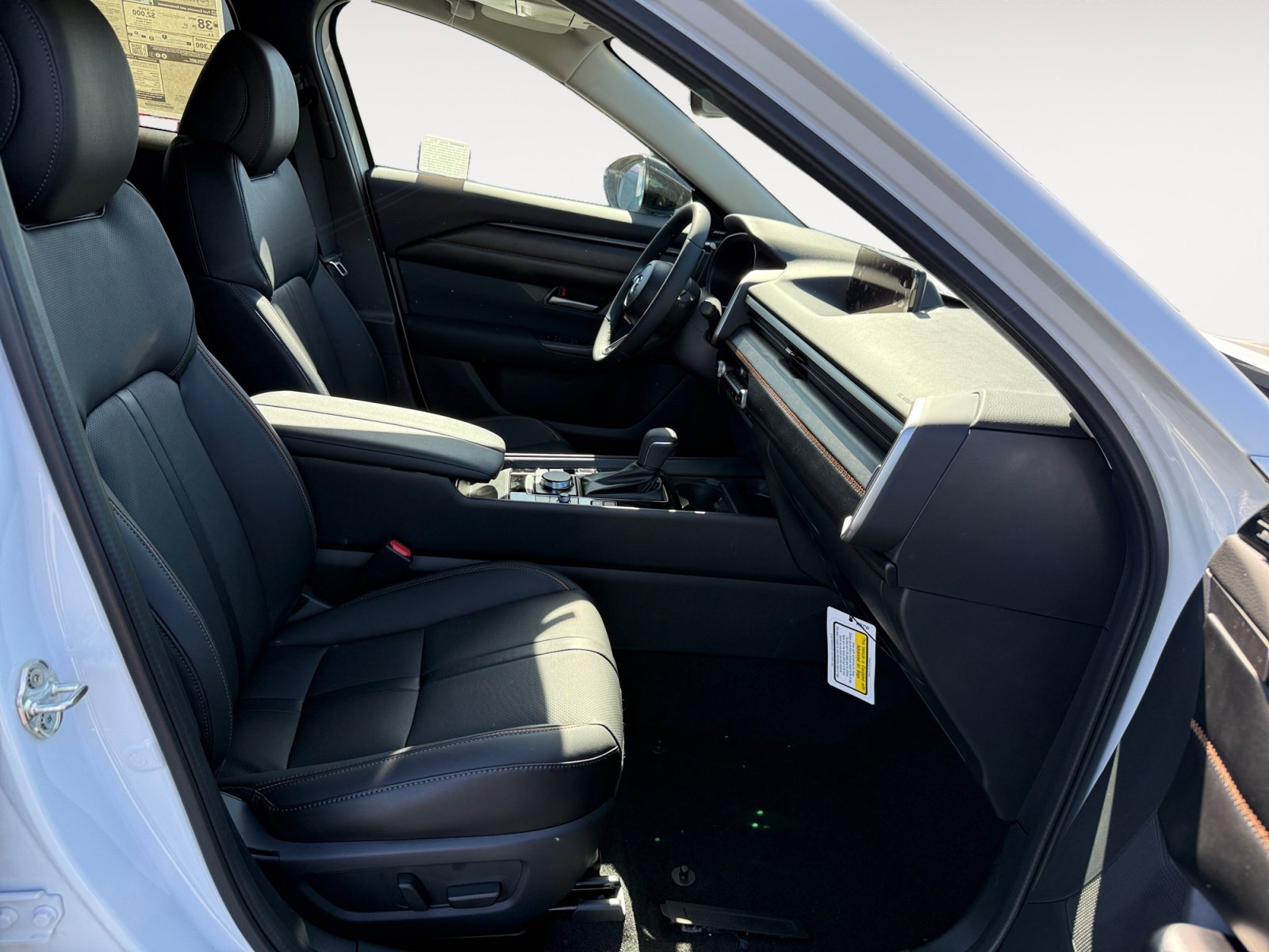 New 2026 Wind Chill Pearl Mazda Premium image 19