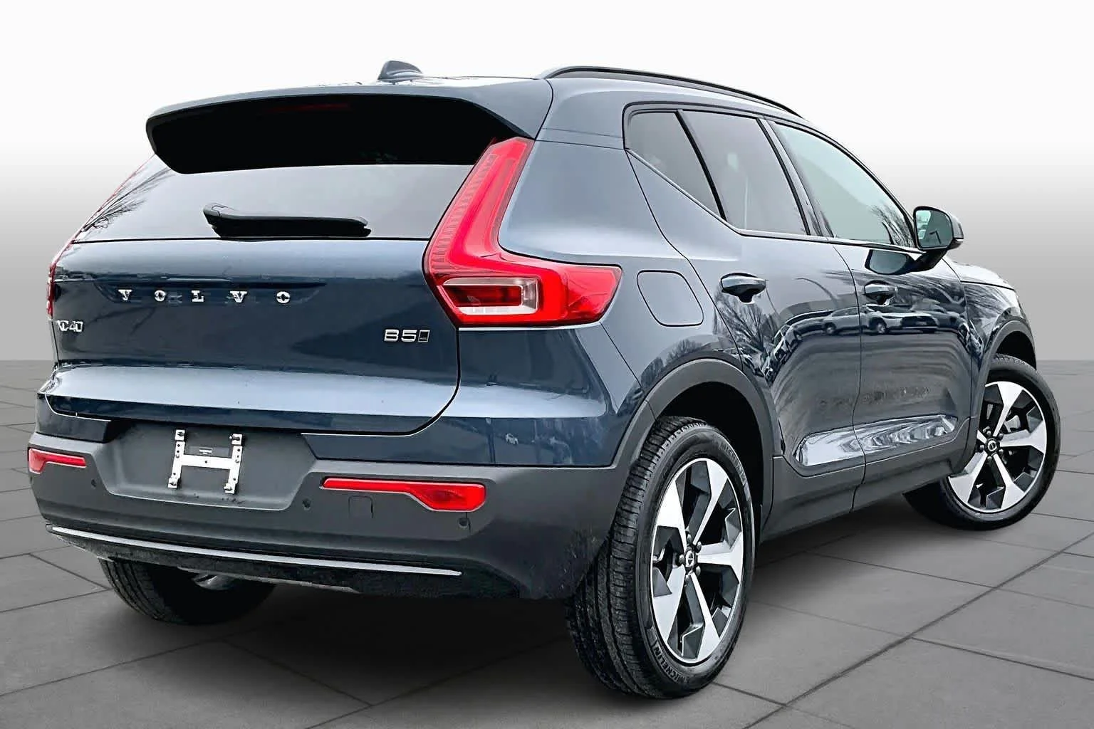 Used 2026 Denim Blue Volvo Core image 20