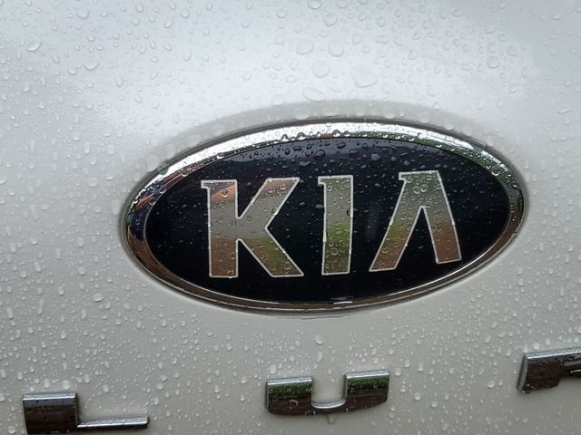 Certified Used 2020 Snow White Pearl Kia SX image 9