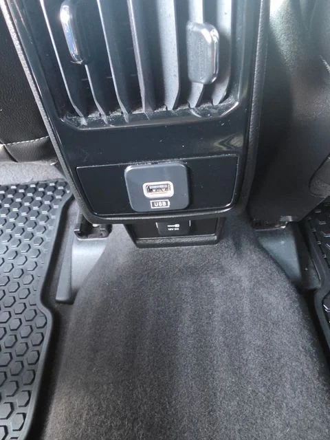 Used 2023 Blue Jeep Latitude Lux image 13