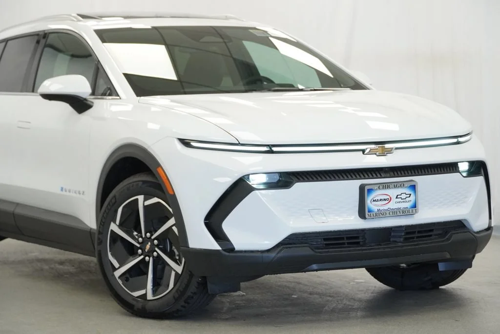 New 2026 Summit White Chevrolet LT image 8