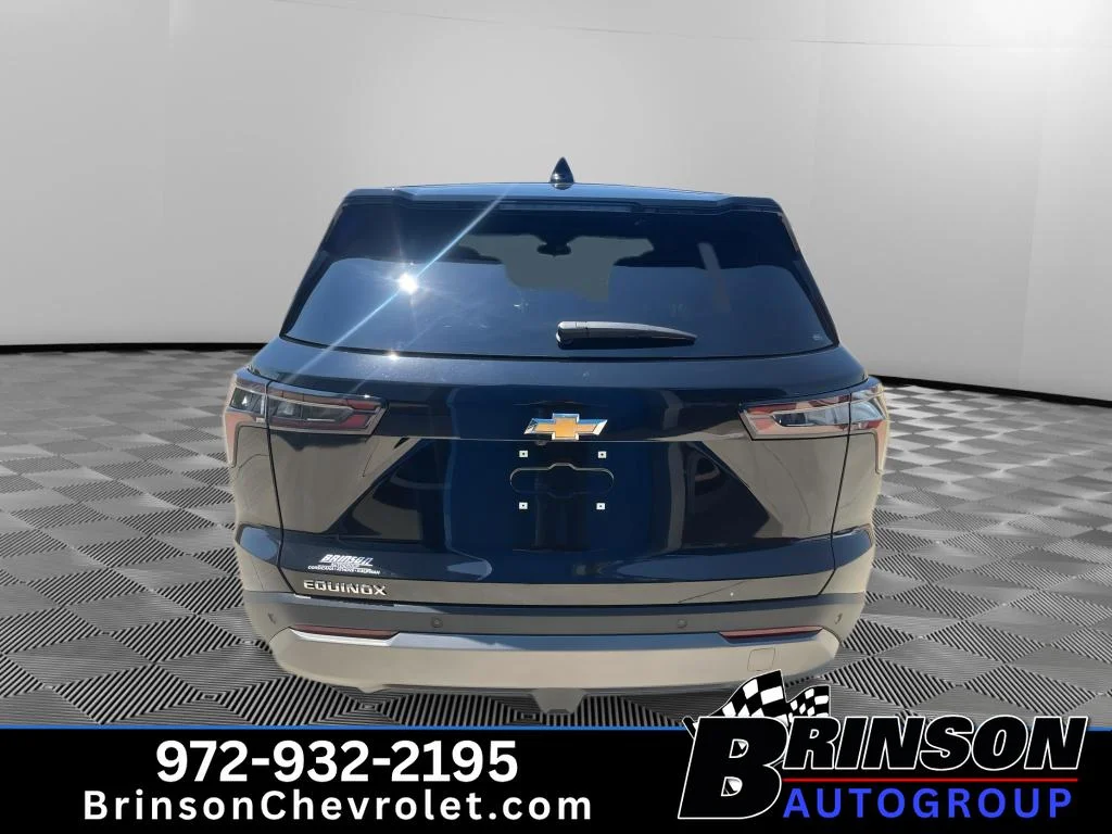 New 2027 Mosaic Black Metallic Chevrolet LT image 8