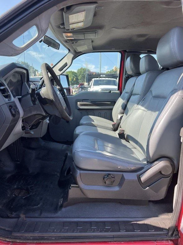 Used 2011 Red Ford XL image 10