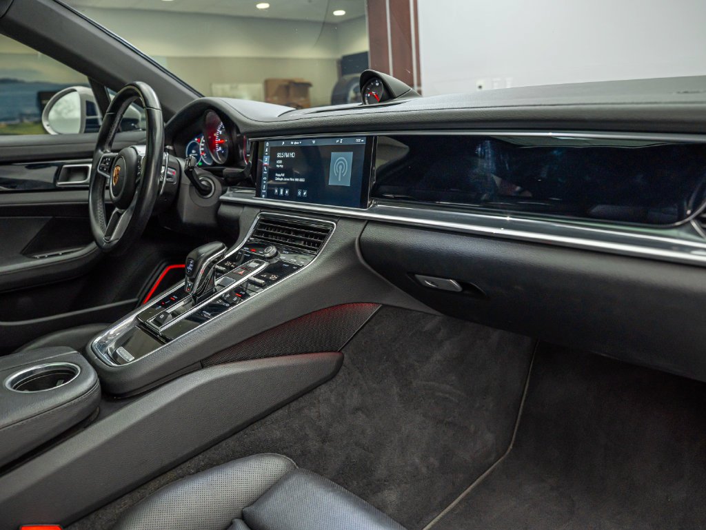 Used 2018 Chalk Porsche 4S image 53