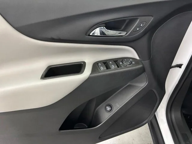 Used 2023 White Chevrolet LT image 10