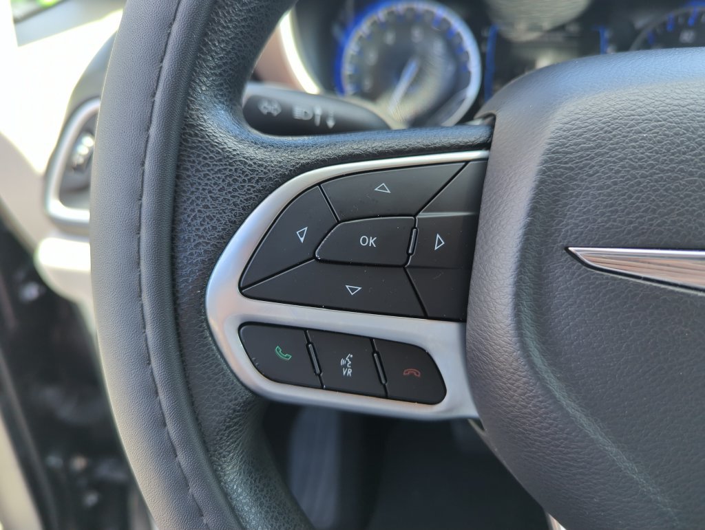 Used 2019 Gray Chrysler Touring Plus image 21