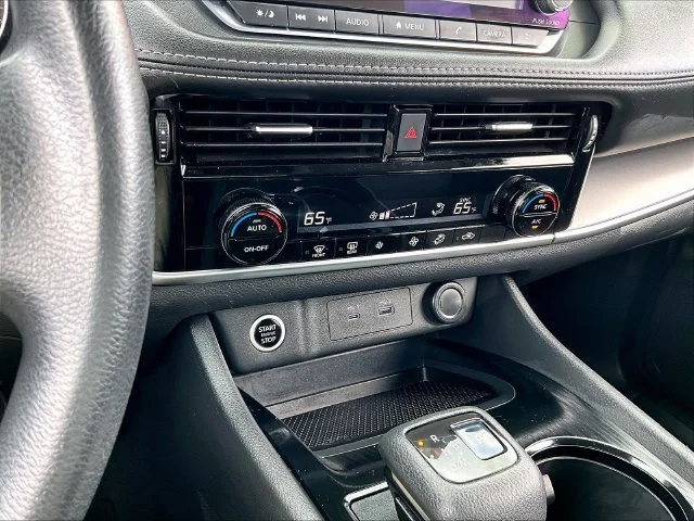 Used 2021 Gun Metallic Nissan SV image 27