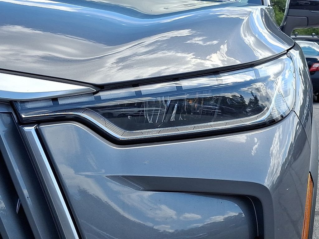 Used 2026 Gray INFINITI LUXE image 9