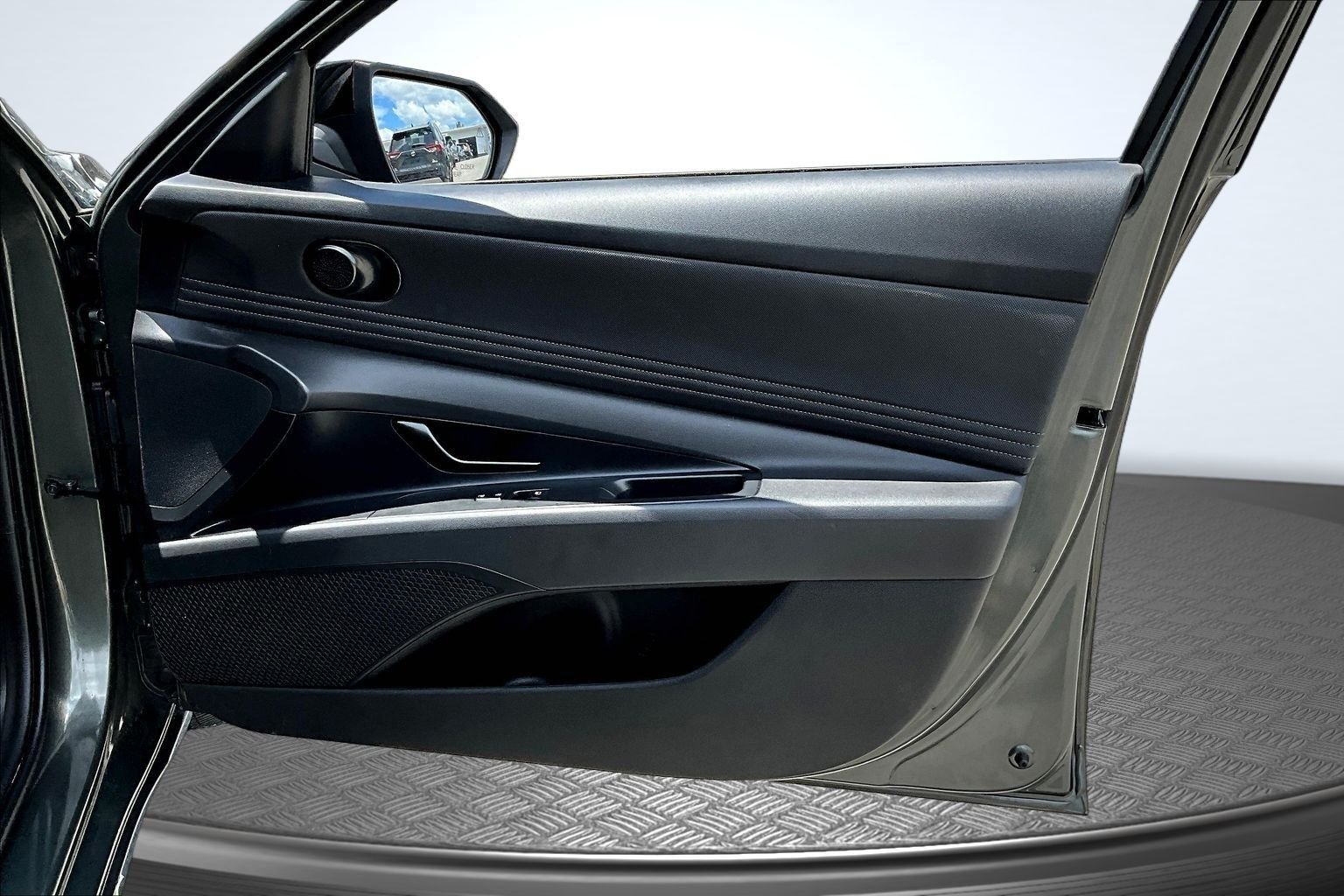 Certified Used 2025 Gray Hyundai SEL Sport image 29