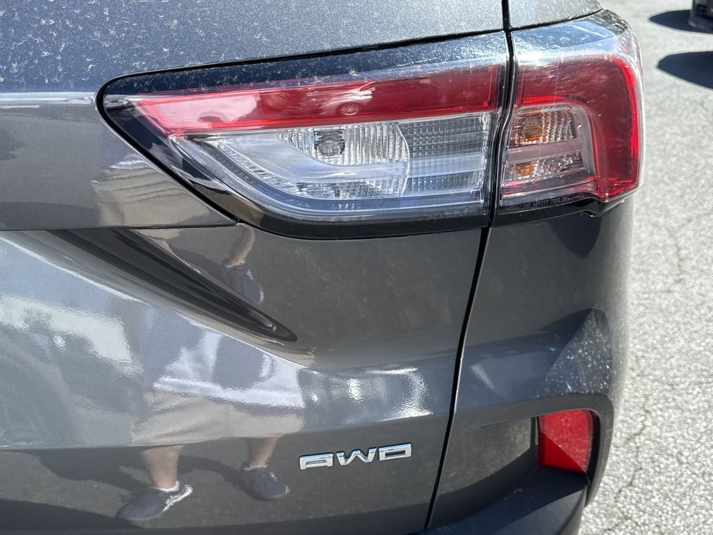 Used 2022 Gray Ford SE image 34