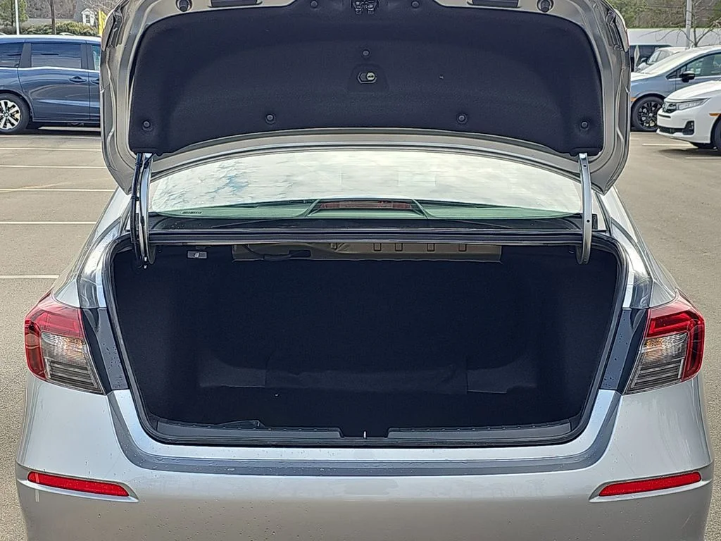 New 2026 Solar Silver Metallic Honda LX image 15