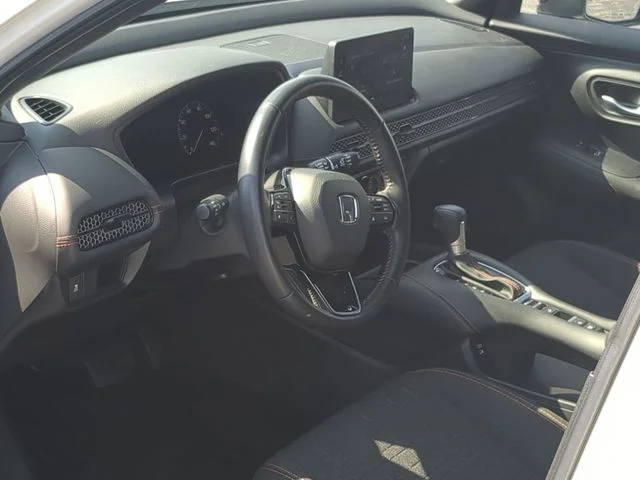Used 2026 Platinum White Pearl Honda Sport image 2