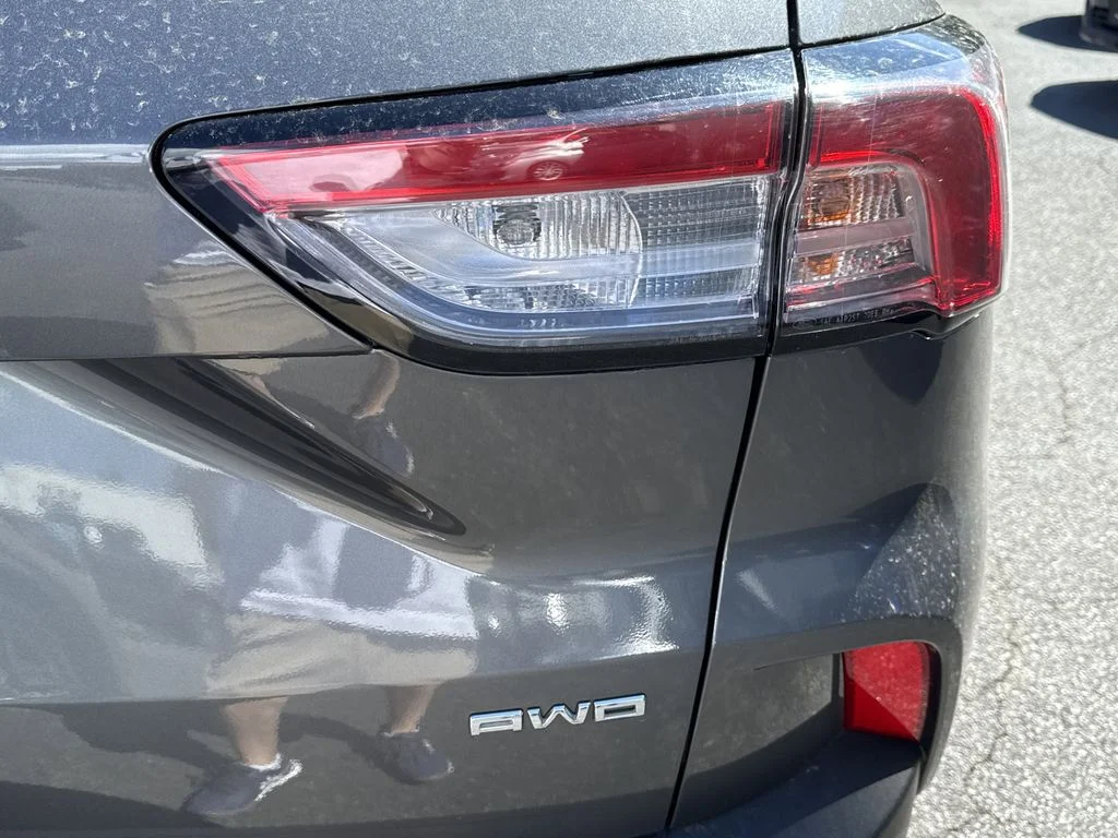 Used 2022 Carbonized Gray Metallic Ford SE image 34