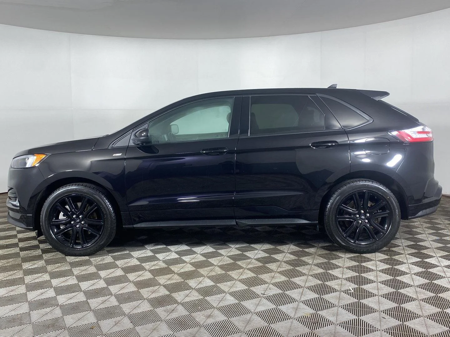 Used 2023 Agate Black Ford ST-Line image 26