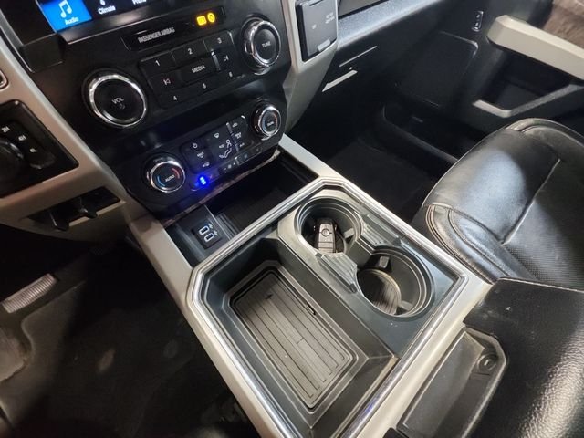 Used 2019 White Ford Lariat image 11