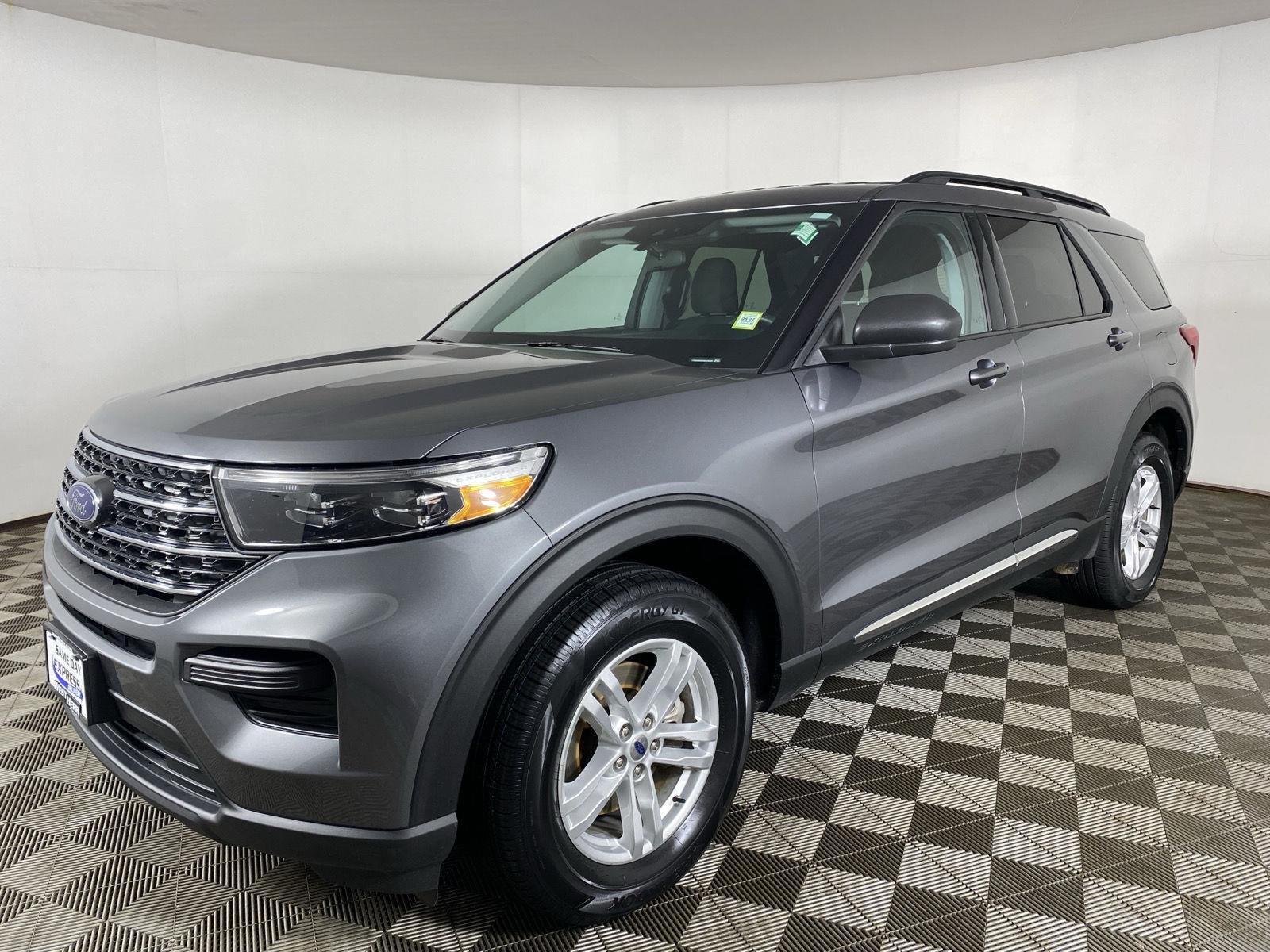 Used 2024 Carbonized Gray Ford XLT image 3