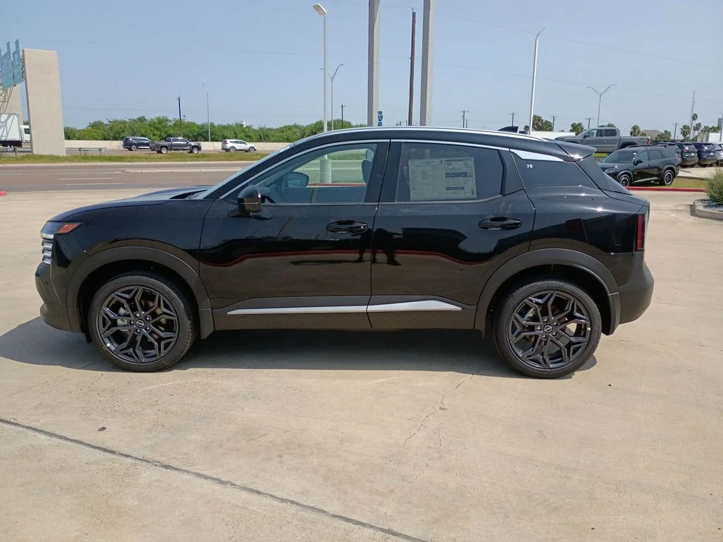 New 2026 Super Black Nissan SR image 4