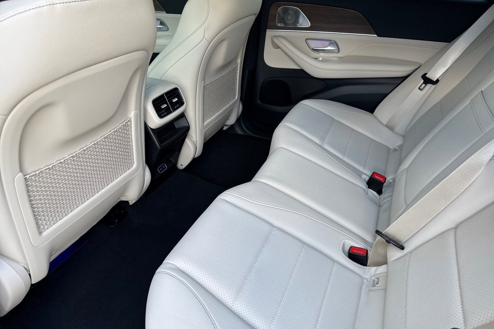New 2026 Polar White Mercedes-Benz GLE 350 image 10