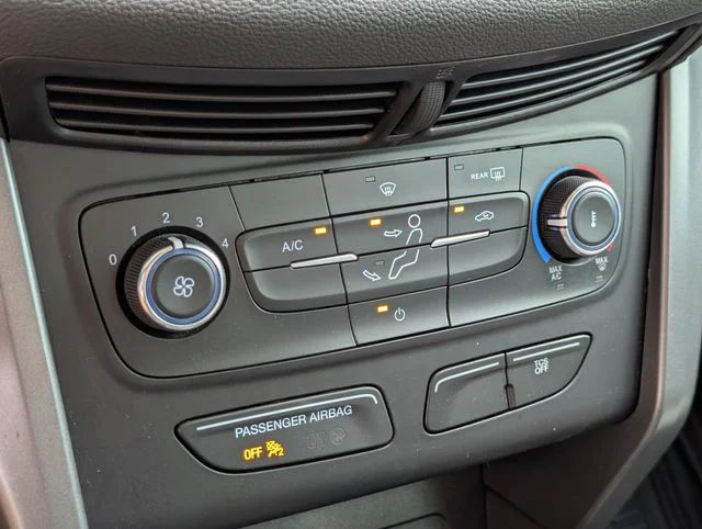 Used 2017 Lightning Blue Metallic Ford S image 18