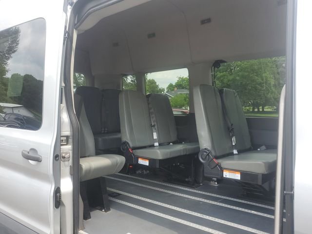 2020 Ford Transit Passenger Van XL - Photo 21