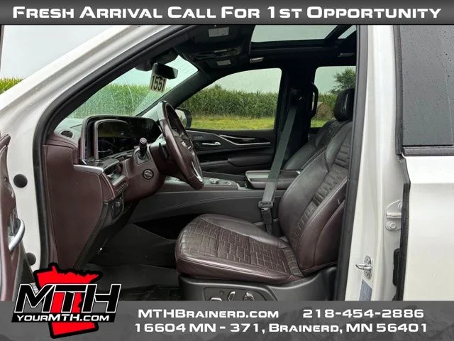 Used 2023 White Cadillac Sport Platinum image 9